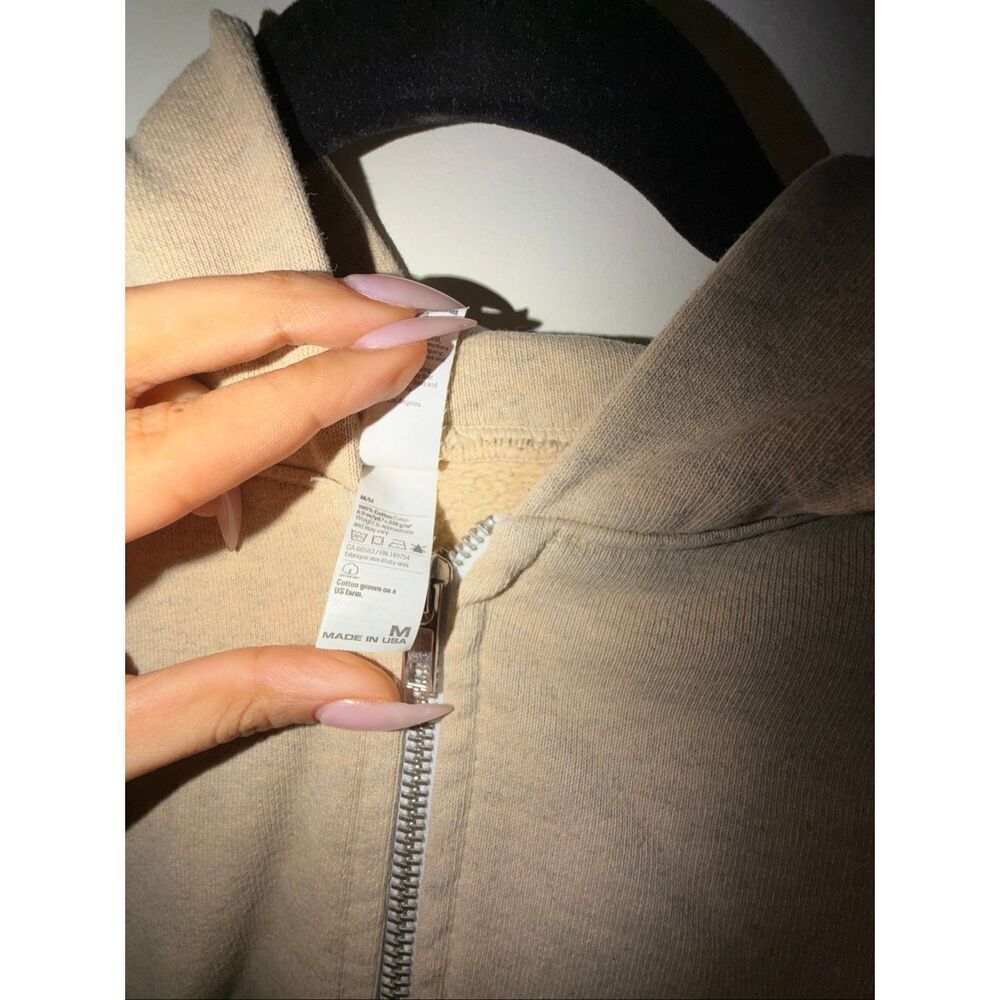 S/M tan cropped zip up hoodie - Picture 3 of 4